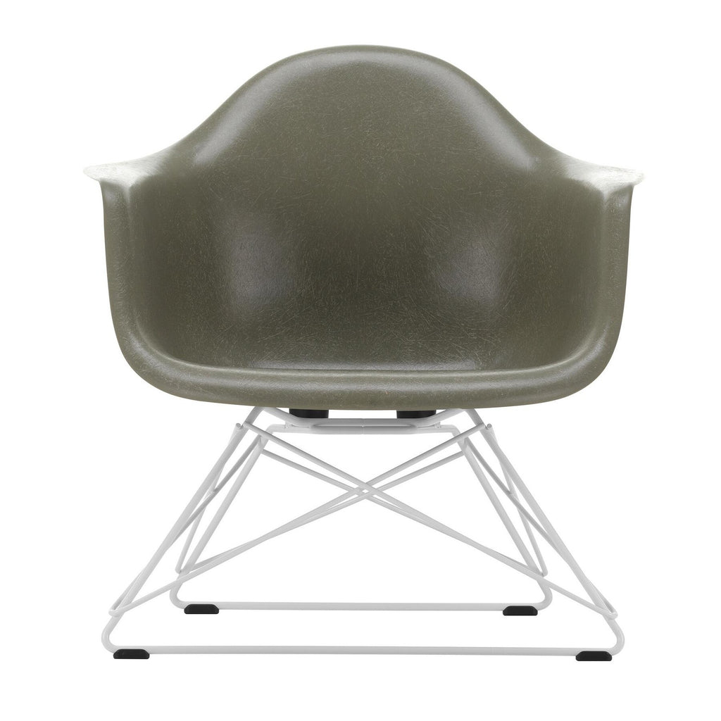 Vitra Eames Fiberglass Armchair LAR Gestell weiß