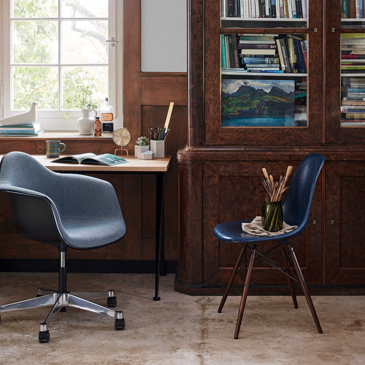Vitra Eames Fiberglass Side Chair DSW Ahorn dunkel