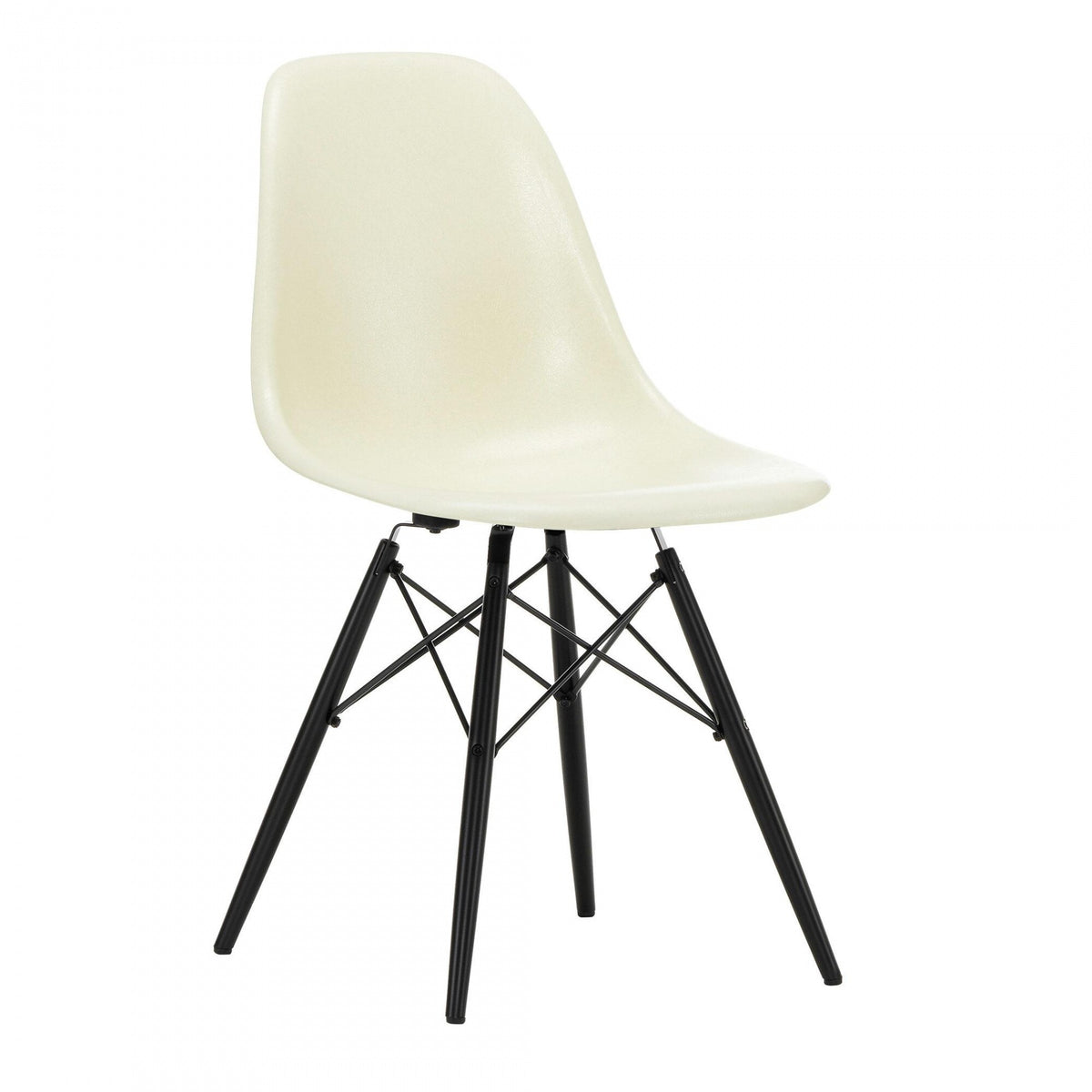 Vitra Eames Fiberglass Side Chair DSW Ahorn schwarz
