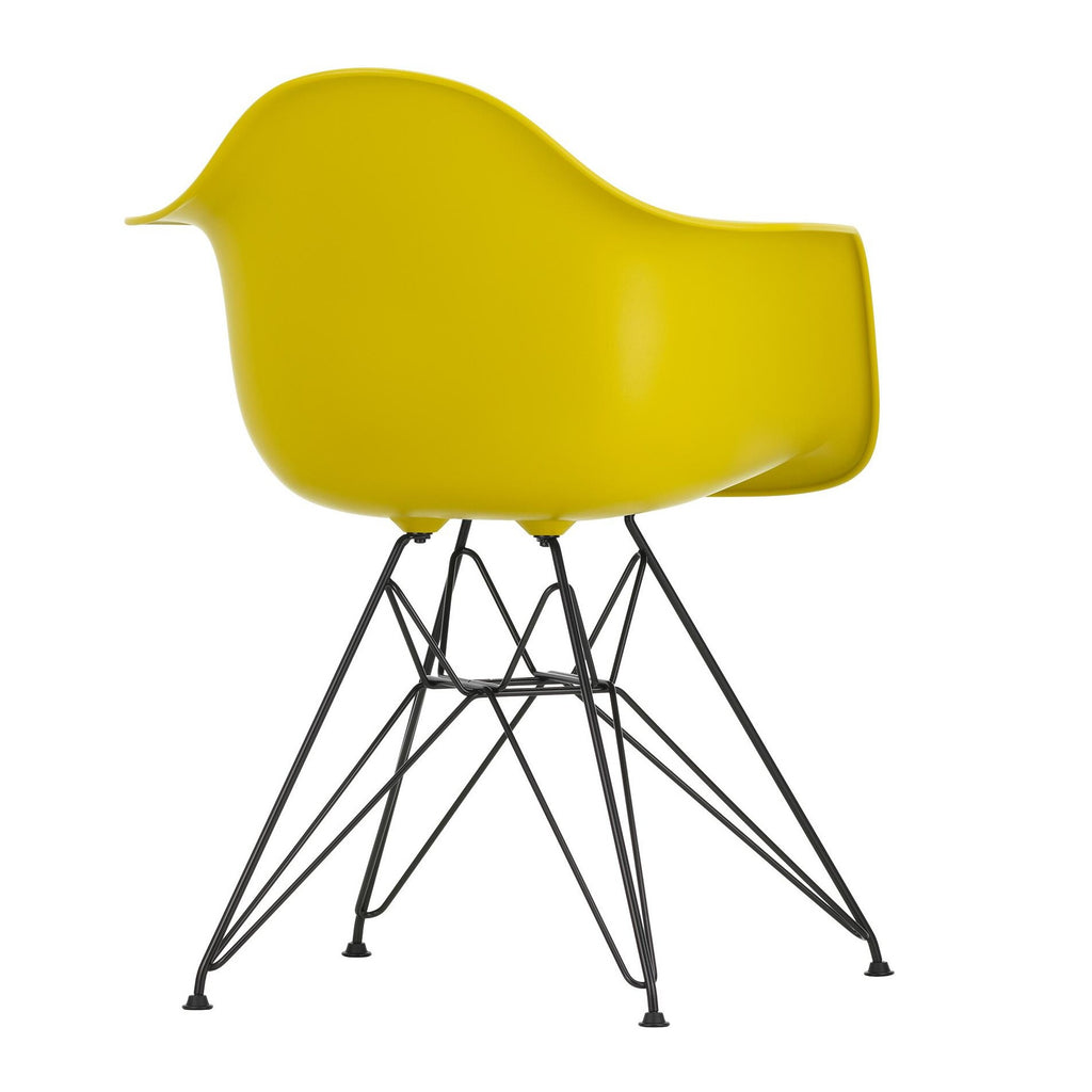 Vitra Eames Plastic Armchair DAR RE Gestell schwarz