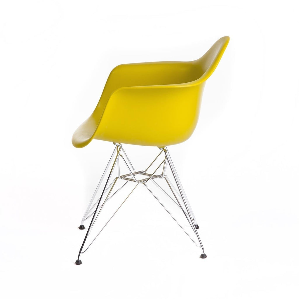 Vitra Eames Plastic Armchair DAR Gestell verchromt