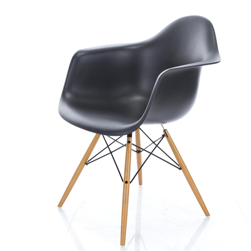Vitra Eames Plastic Armchair DAW Ahorn gelblich