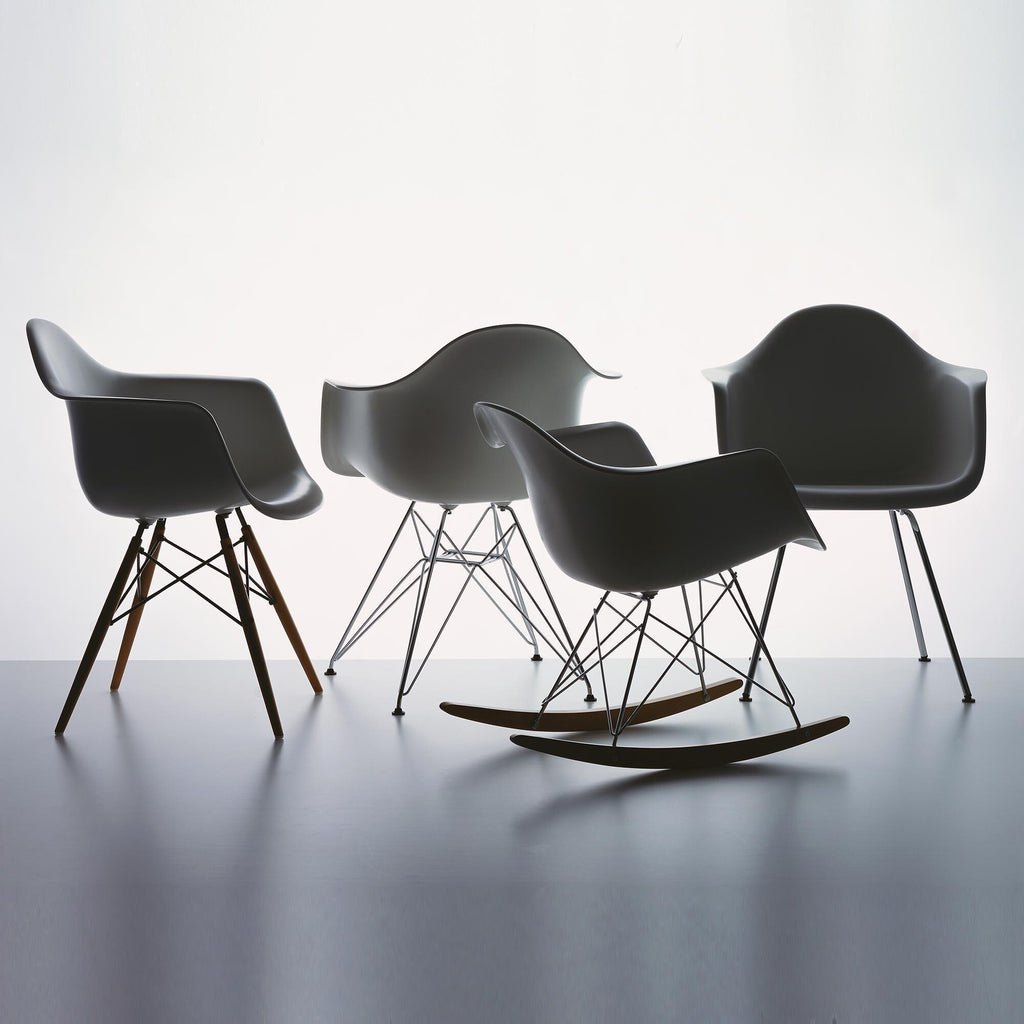 Vitra Eames Plastic Armchair DAX RE verchromt