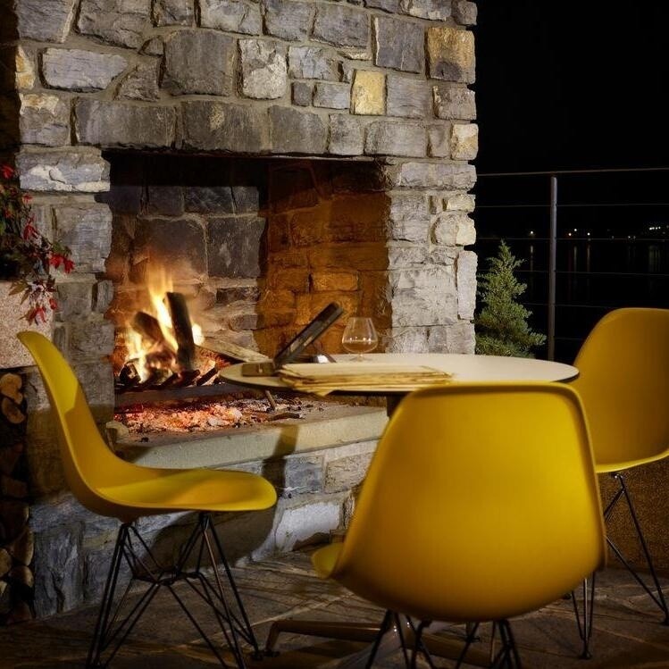 Vitra Eames Plastic Side Chair DSR Gestell schwarz