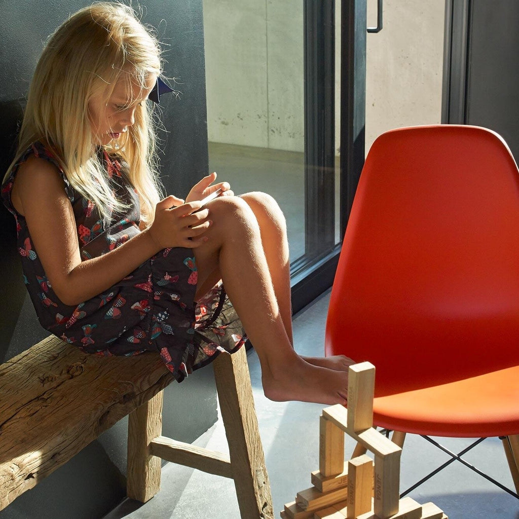Vitra Eames Plastic Side Chair DSW Ahorn gelblich