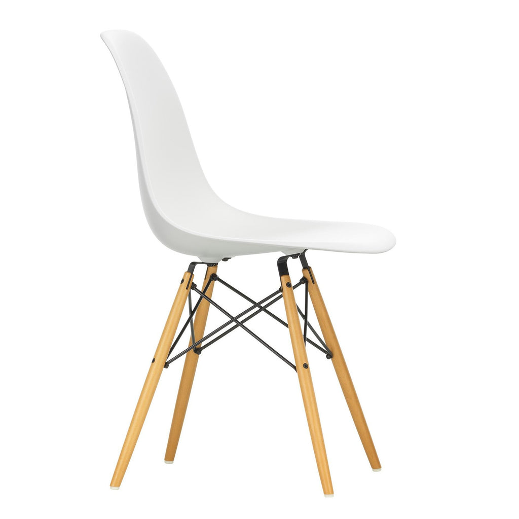 Vitra Eames Plastic Side Chair DSW Ahorn gelblich