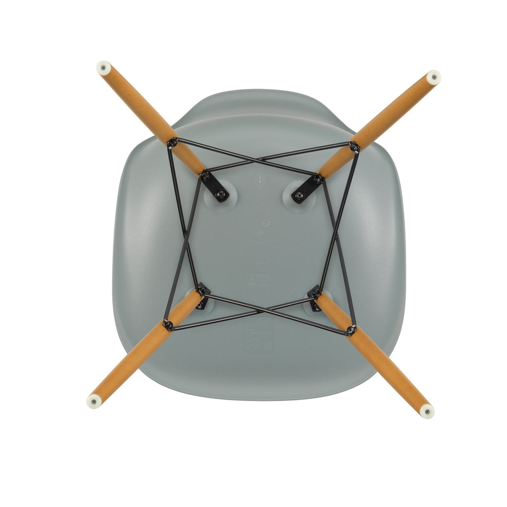 Vitra Eames Plastic Side Chair DSW RE Ahorn gelblich