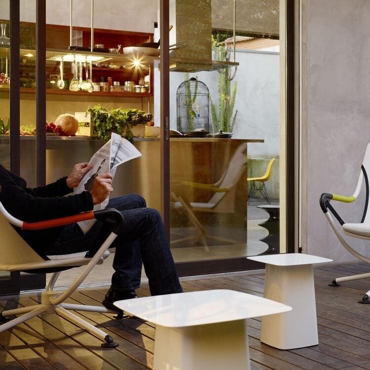 Vitra Metal Side Table Outdoor Beistelltisch L