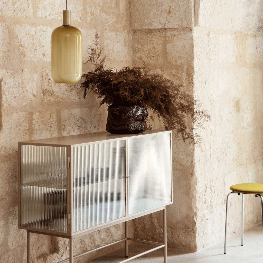 Ferm Living Haze Sideboard geriffeltes Glas
