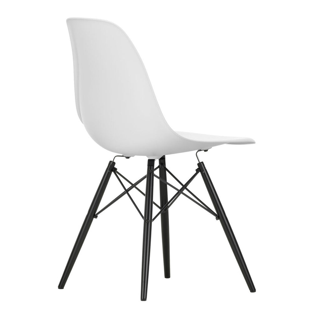 Vitra Eames Plastic Side Chair DSW RE Ahorn schwarz