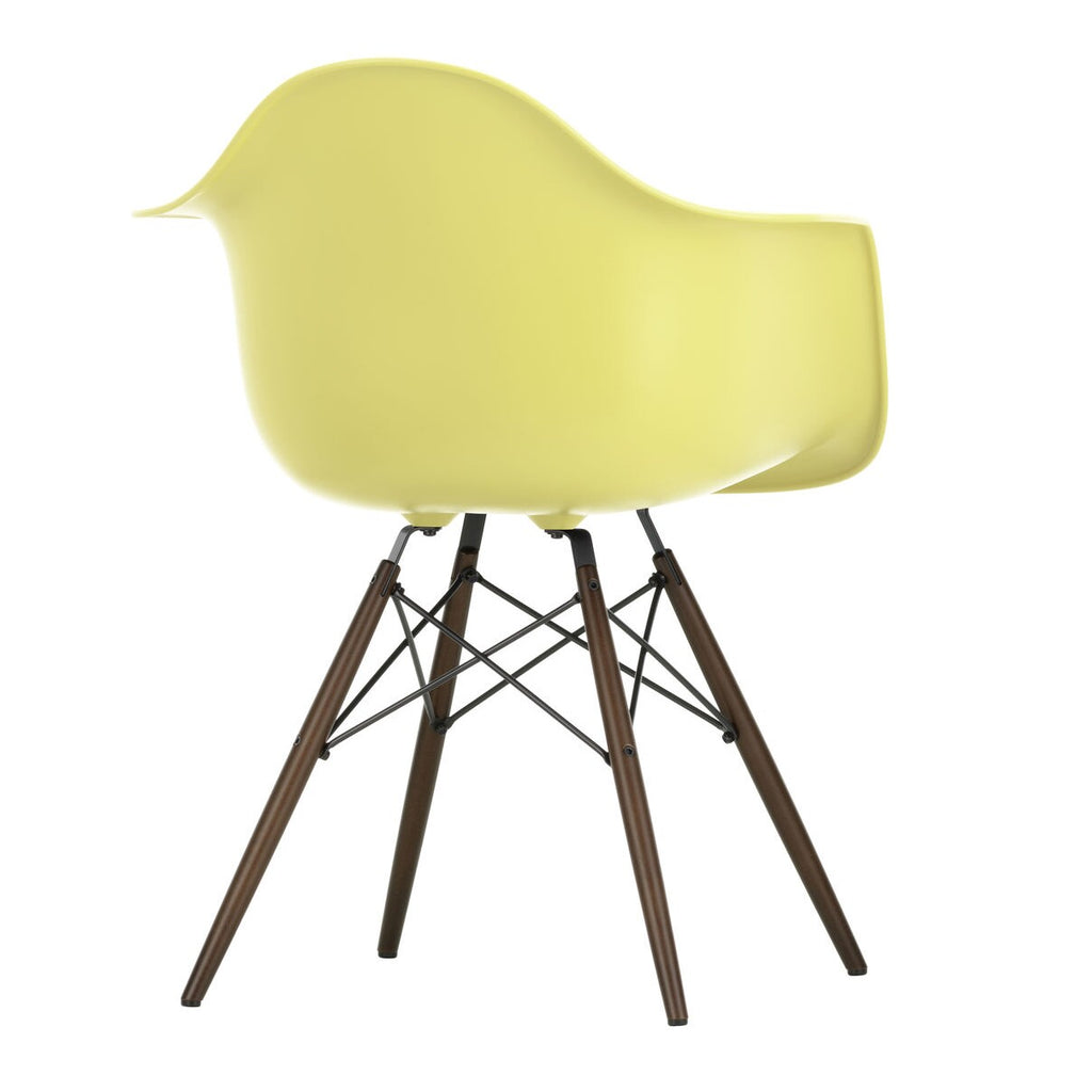 Vitra Eames Plastic Armchair DAW RE Ahorn dunkel