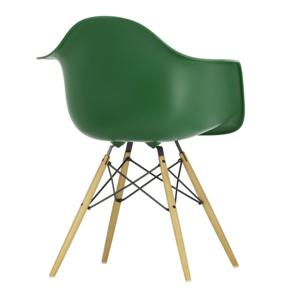 Vitra Eames Plastic Armchair DAW RE Gestell Esche