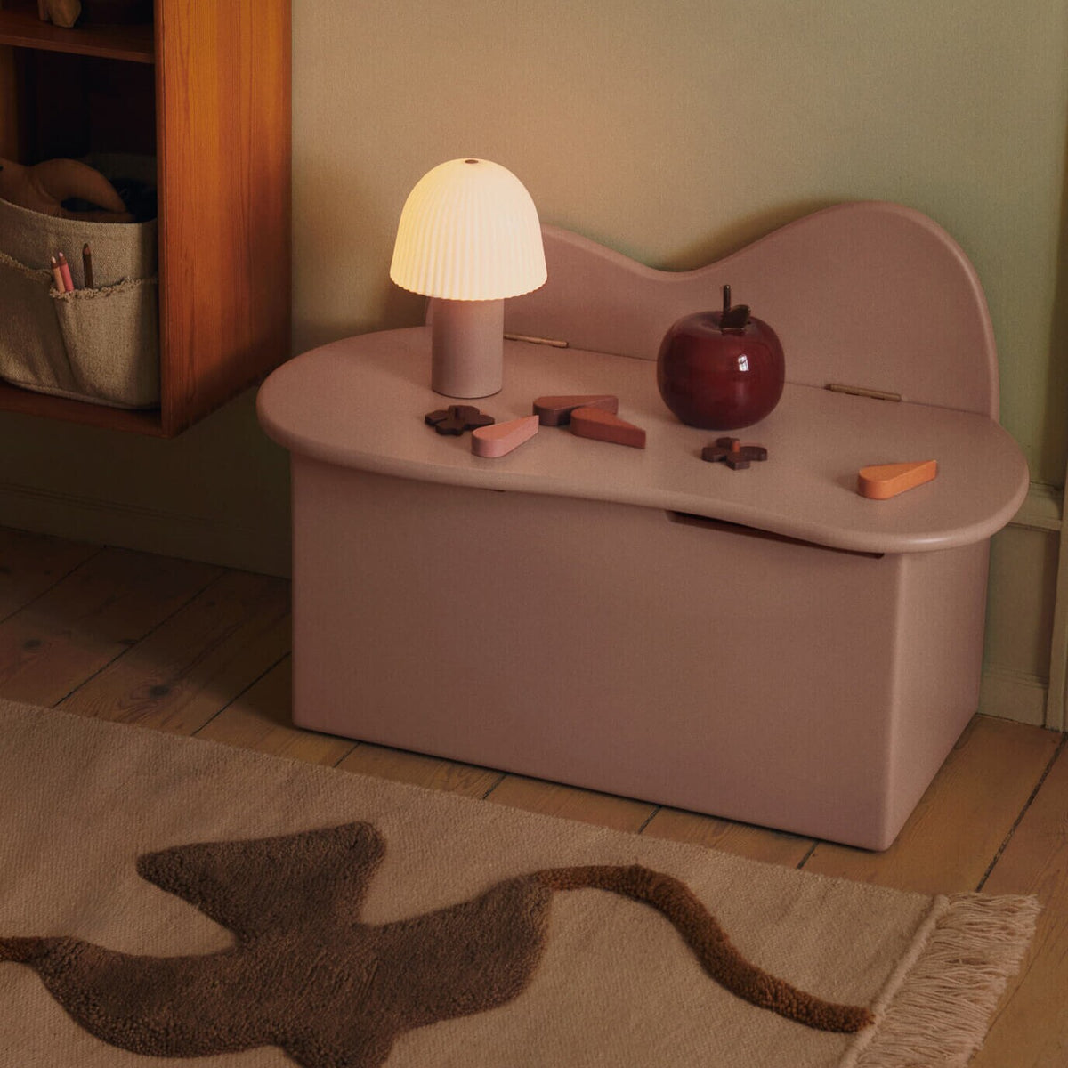 Ferm Living Slope Aufbewahrungsbank für Kinder