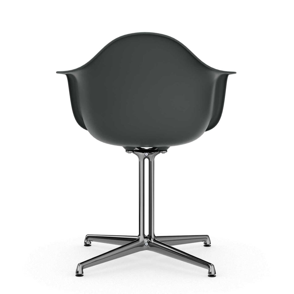Vitra Eames Plastic Armchair DAL RE Gestell poliert