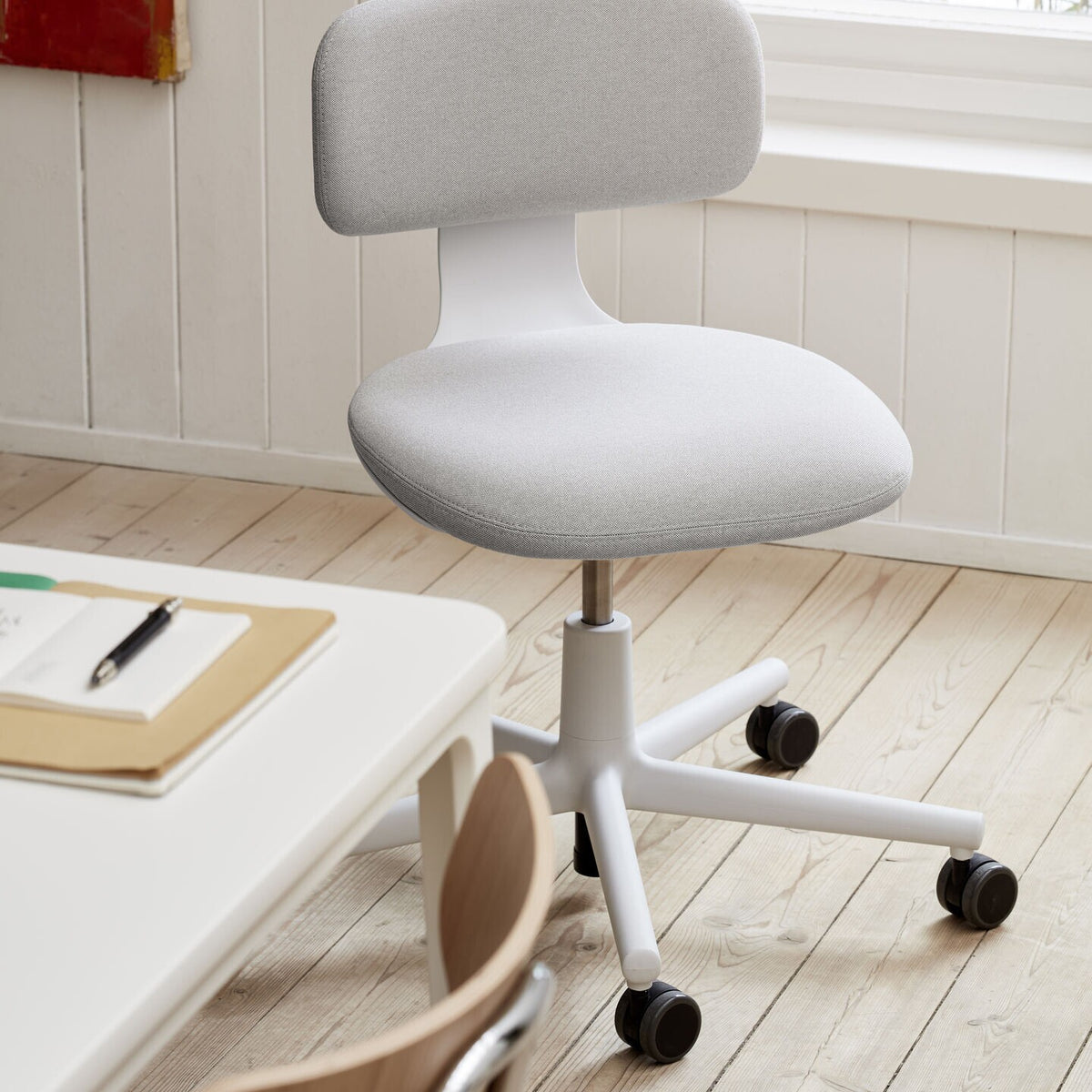 Vitra Rookie Bürodrehstuhl Soft Grey