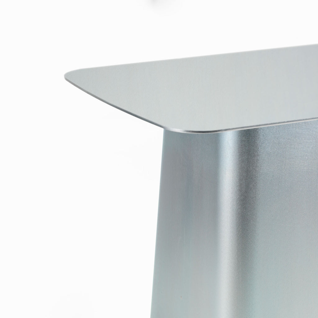 Vitra Metal Side Table Outdoor Beistelltisch L