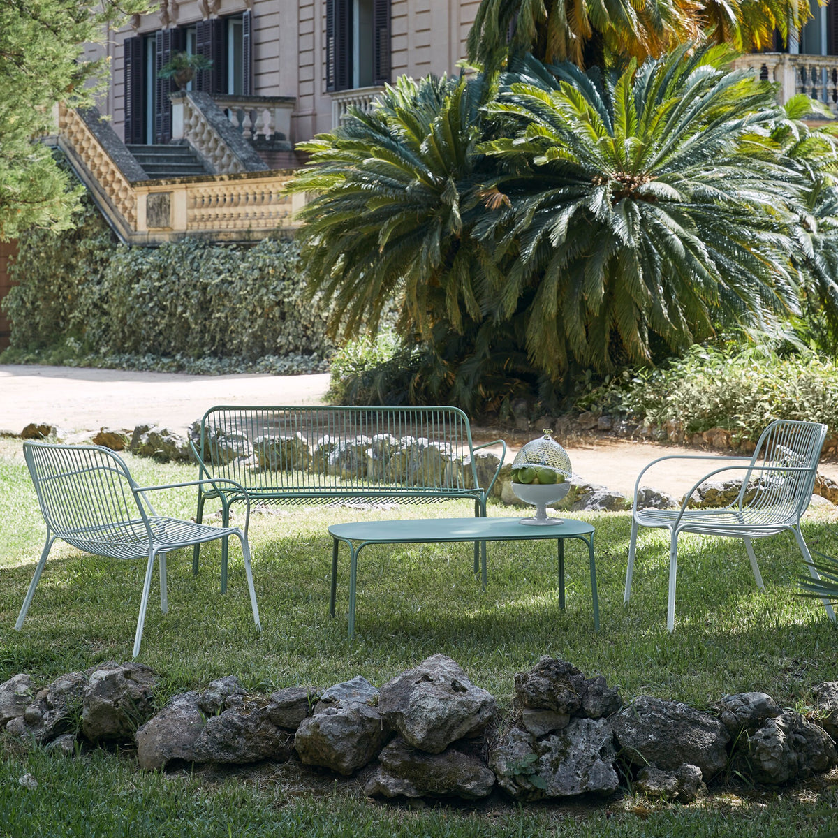 Kartell Hiray Gartenbeistelltisch