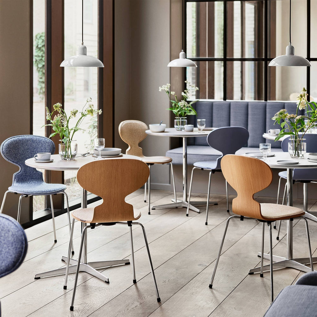 Fritz Hansen Die Ameise™ Stuhl Vorne gepolstert Gestell verchromt