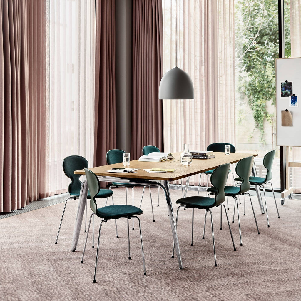 Fritz Hansen Die Ameise™ Stuhl Vorne gepolstert Gestell verchromt