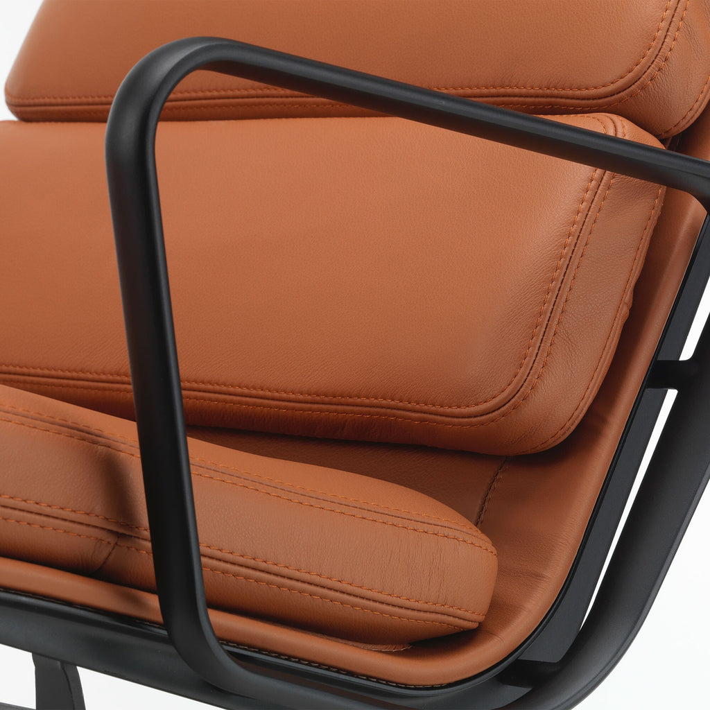 Vitra EA 222 Soft Pad Aluminium Chair Drehsessel Leder