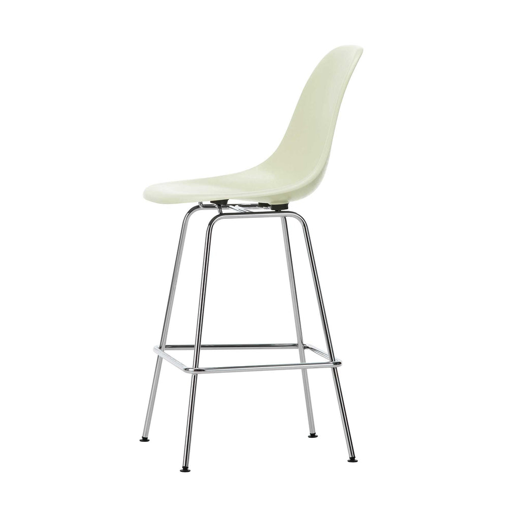 Vitra Eames Fiberglass Barstuhl medium verchromt