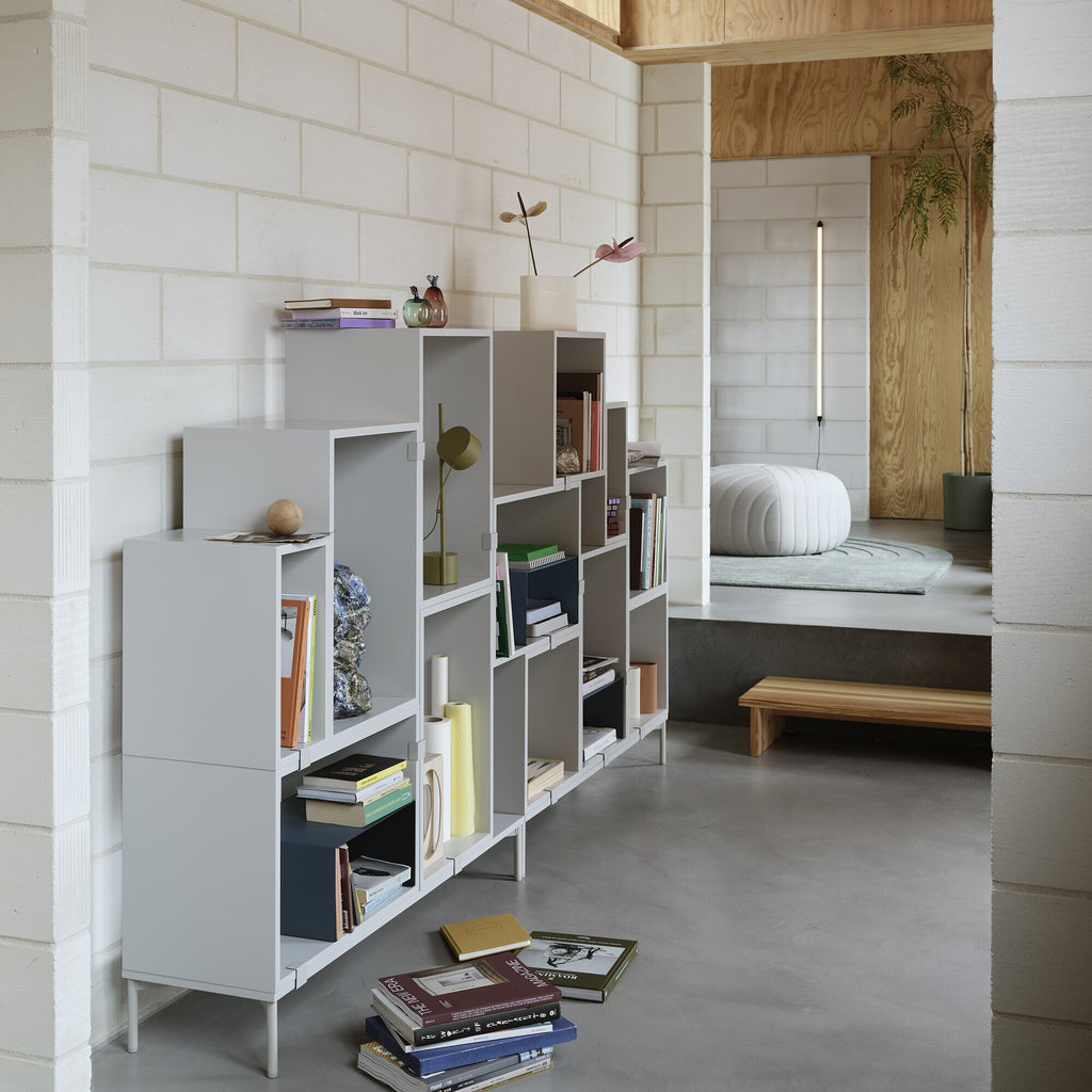 Muuto Stacked 2.0 Podium mit Rohrgestell 131x35cm