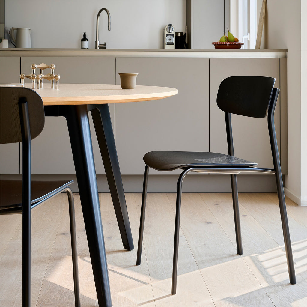 Thonet S 243 Stuhl Monochrom