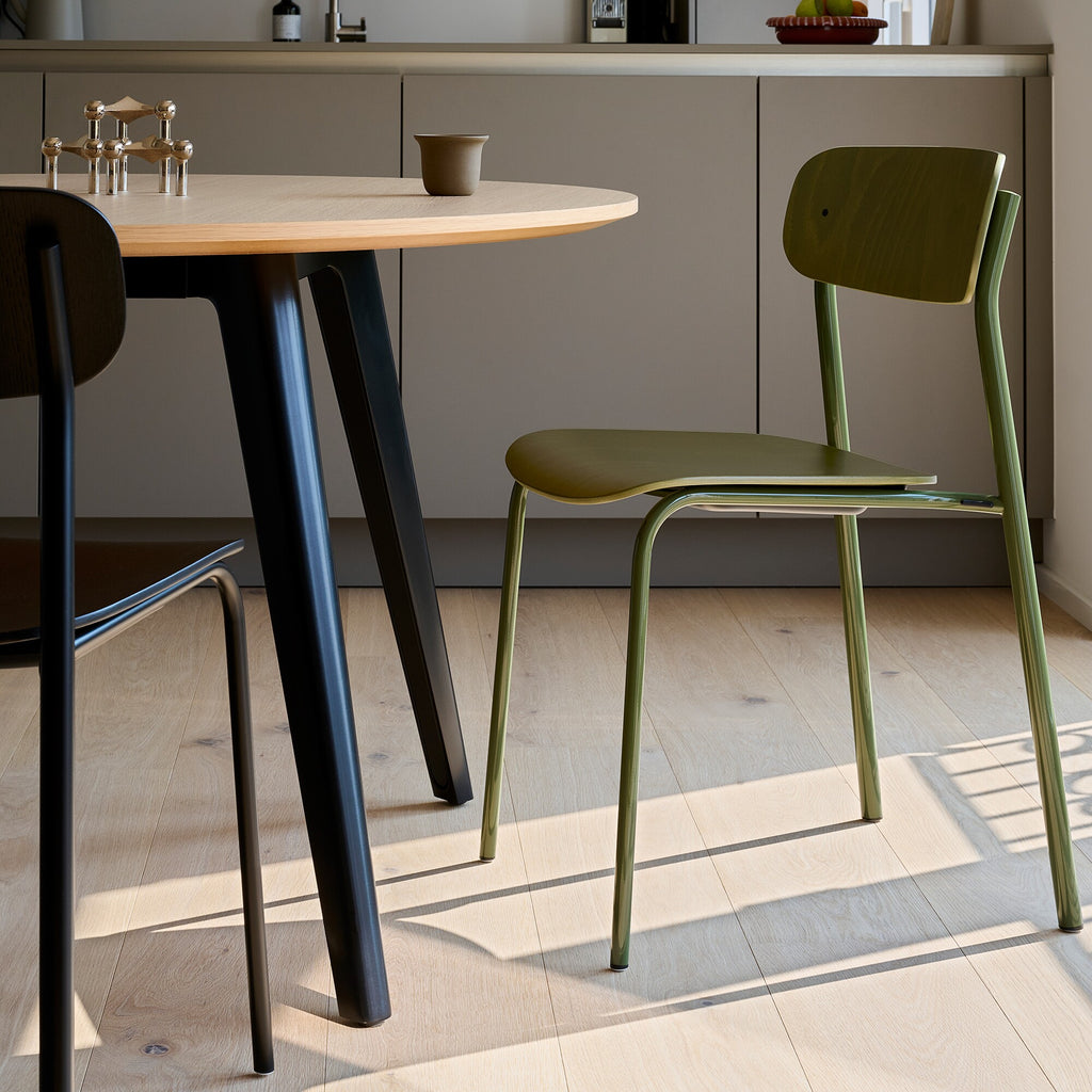 Thonet S 243 Stuhl Monochrom