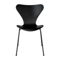 Fritz Hansen Serie 7™ Stuhl lackierte Esche Monochrom