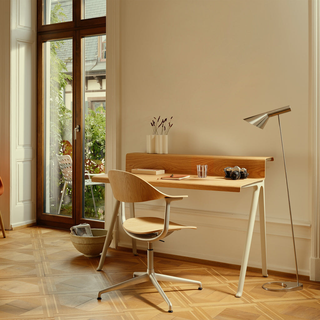 Vitra Courier Schreibtisch Gestell kreide