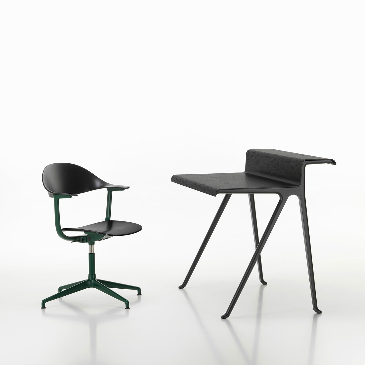 Vitra Courier Schreibtisch Gestell tiefschwarz