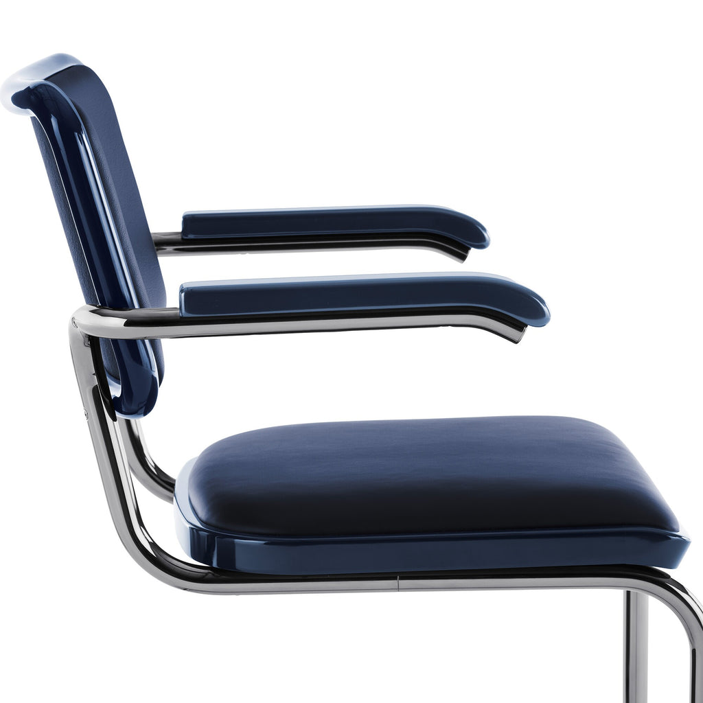 Thonet JS. THONET a personal Interpretation by Jil Sander S 64 P Serious Freischwinger Armlehnstuhl
