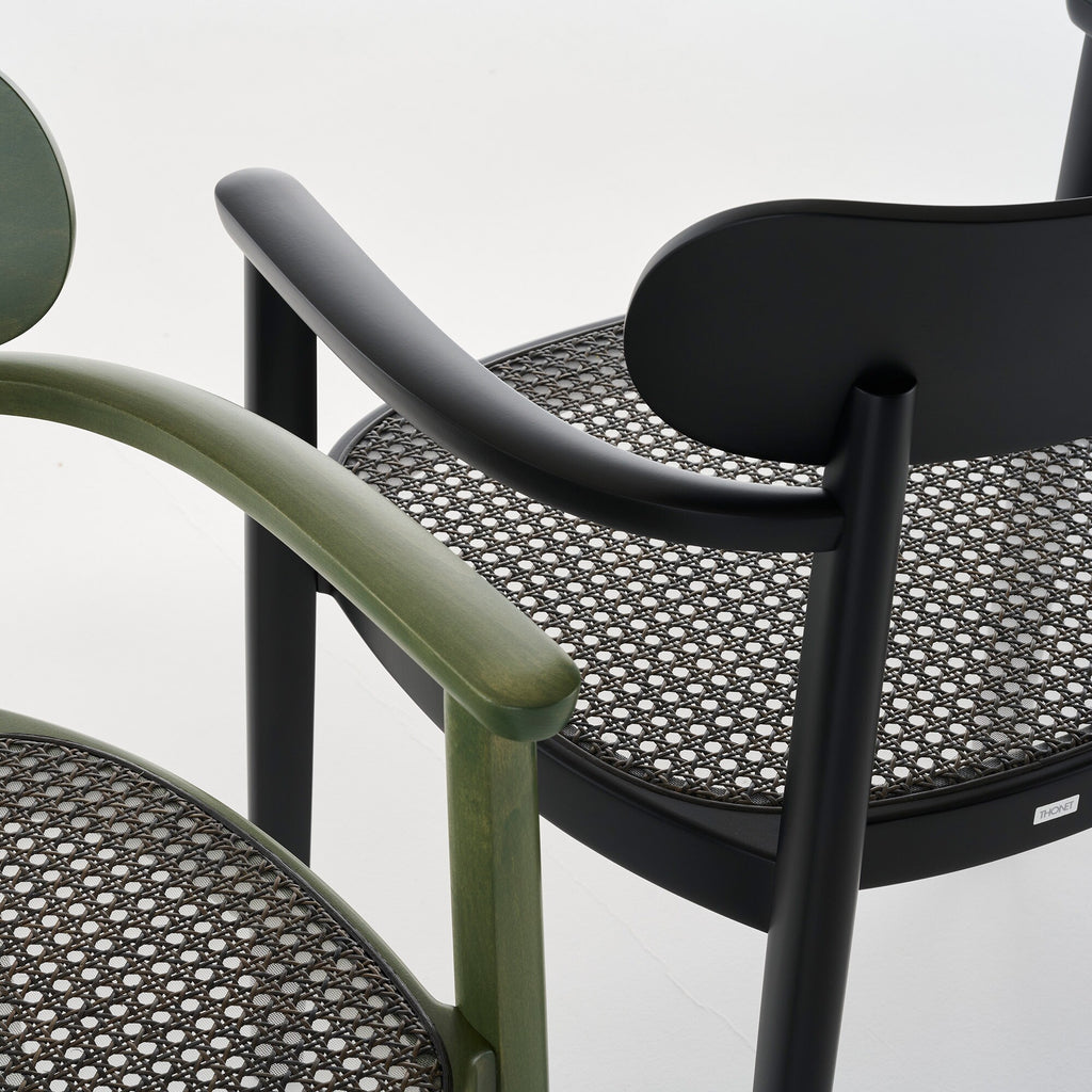 Thonet 118 FV Armlehnstuhl mit Rohrgeflecht Dark Melange