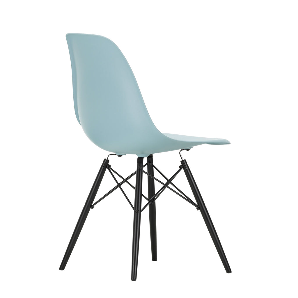 Vitra Eames Plastic Side Chair DSW RE Ahorn schwarz
