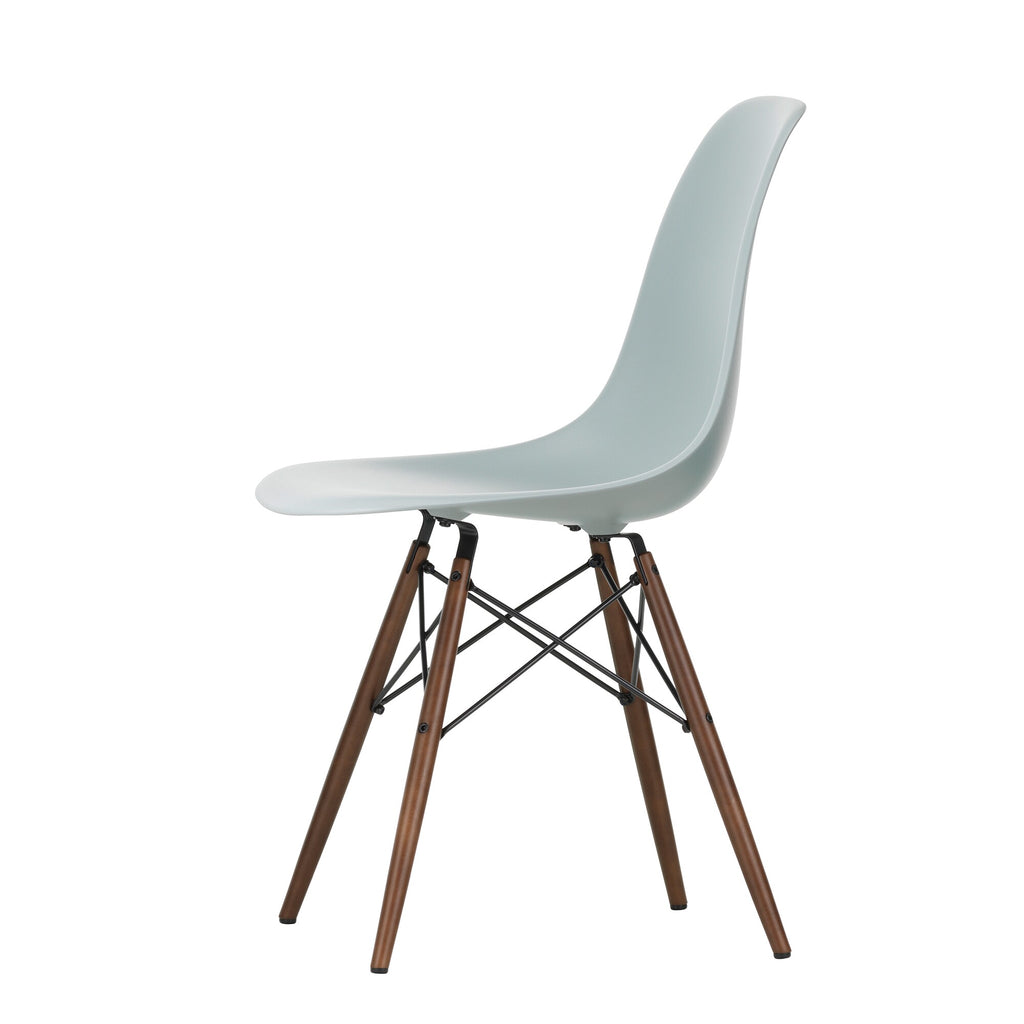 Vitra Eames Plastic Side Chair DSW RE Ahorn dunkel