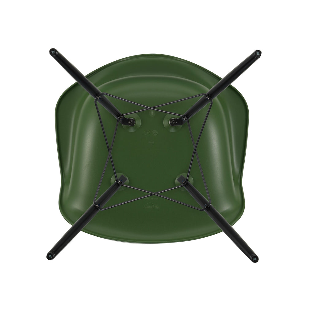 Vitra Eames Plastic Armchair DAW RE Ahorn schwarz