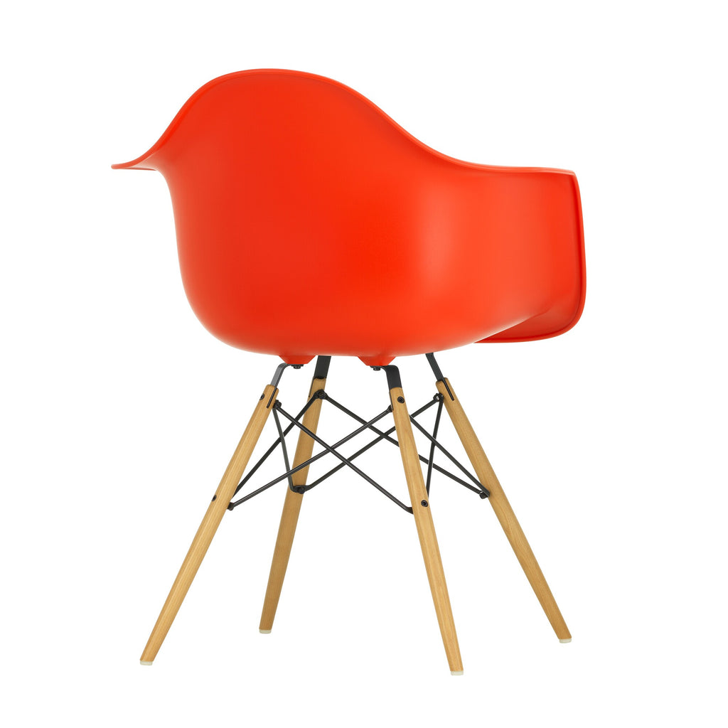 Vitra Eames Plastic Armchair DAW RE Gestell Esche