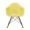 Vitra Eames Plastic Armchair RAR RE Schaukelstuhl schwarz Ahorn gelblich