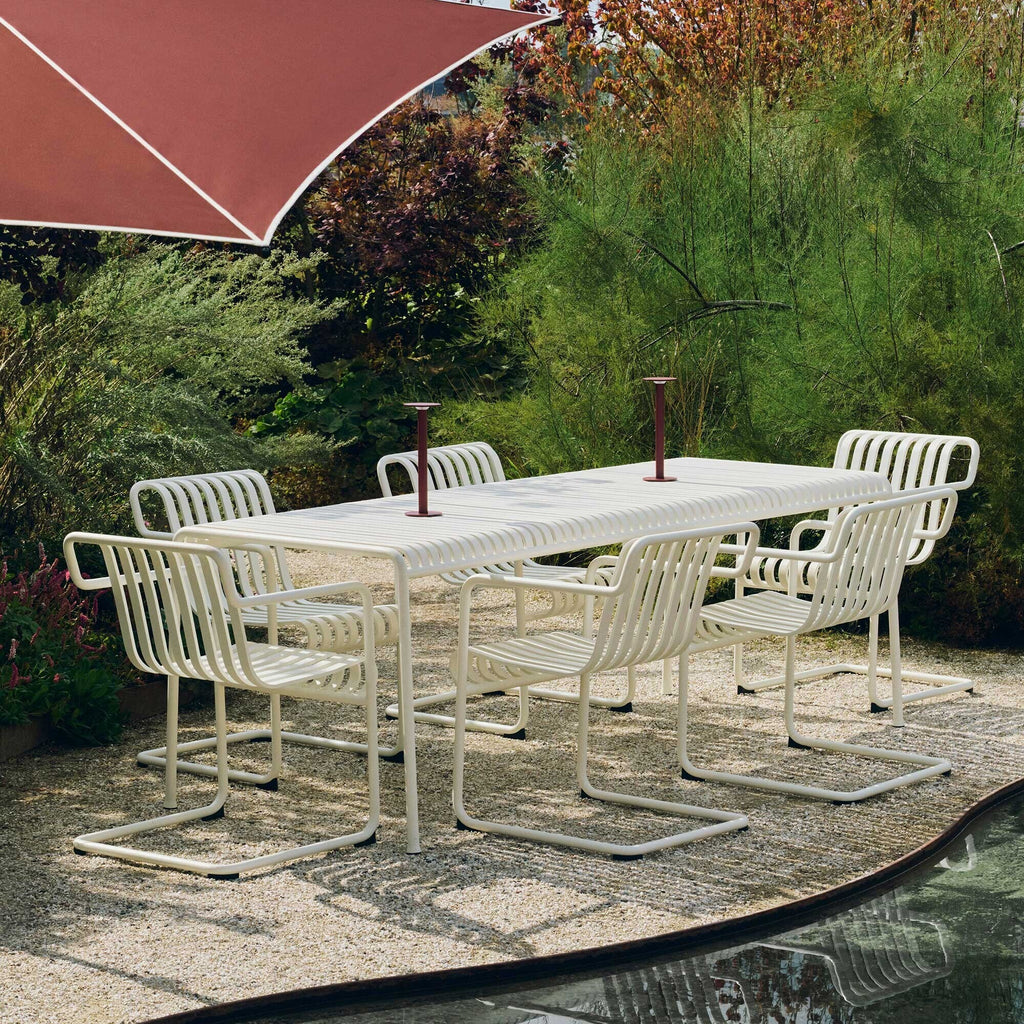 HAY Palissade Cantilever Dining Gartenarmlehnenstuhl