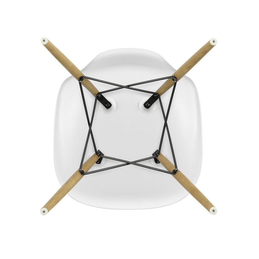 Vitra Eames Plastic Side Chair DSW RE Gestell Esche