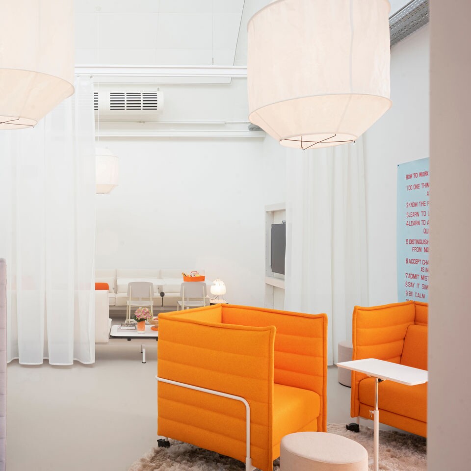 Vitra NesTable Beistelltisch höhenverstellbar