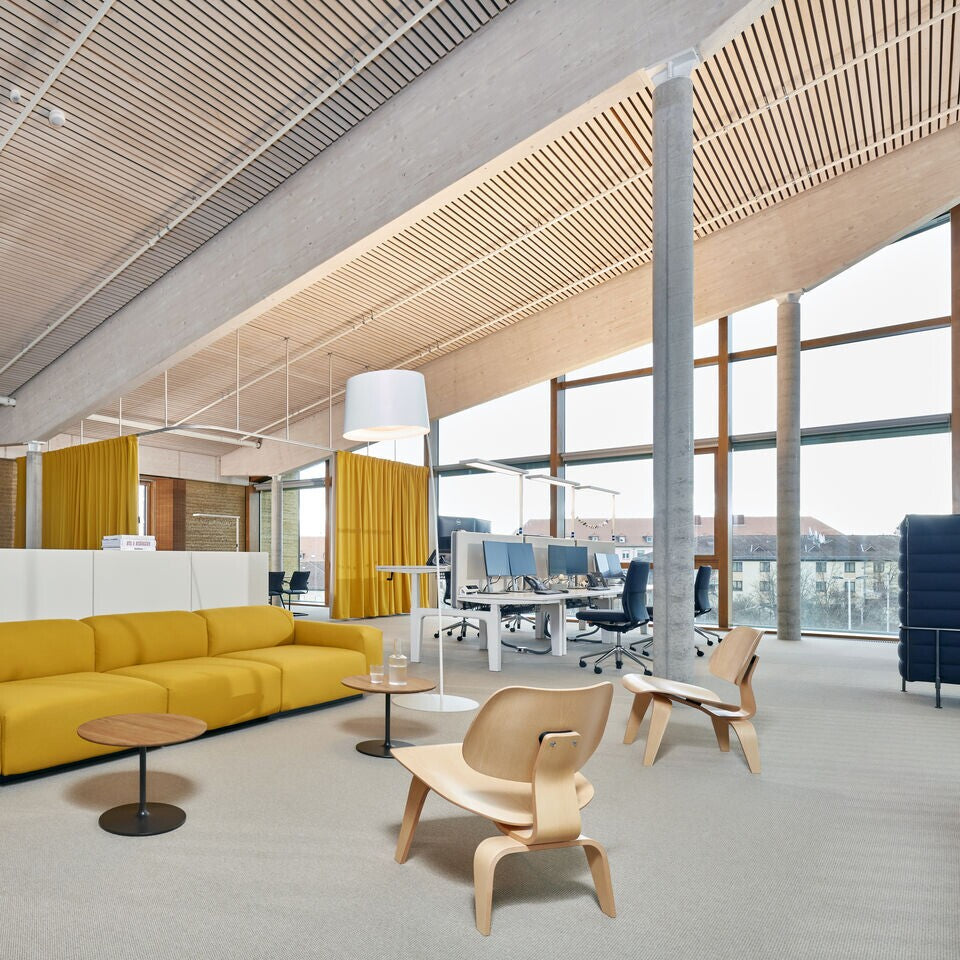 Vitra LCW Stuhl
